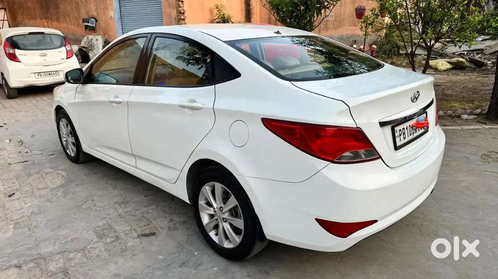 Verna Fludic 2011 Rc 12 Model, Both 2 Keys, 6 Gear Speed Engine