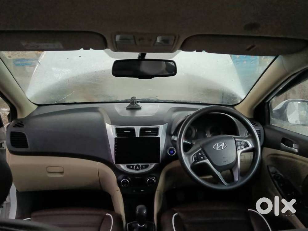 Hyundai Verna 1.6 Vtvt Sx, 2015, Petrol