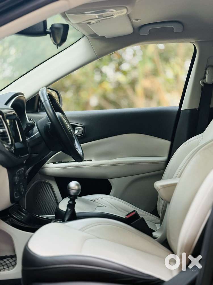 Jeep Compass 2.0 Limited Option Black, 2018, Diesel