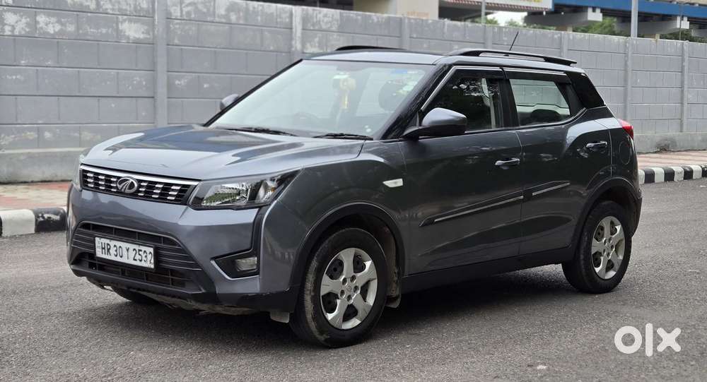 Mahindra Xuv300 W6, 2022, Petrol
