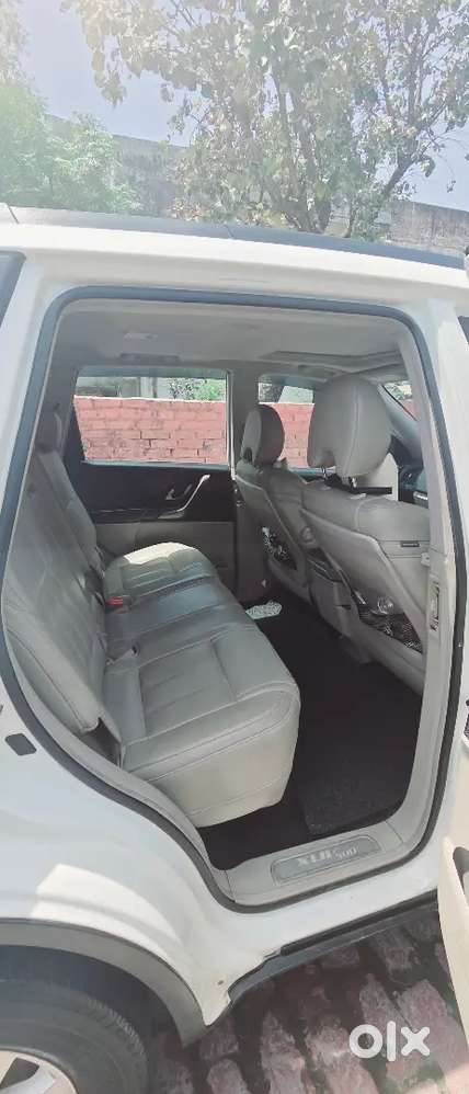 Mahindra Xuv500 2017 Diesel Top Model Well Maintained