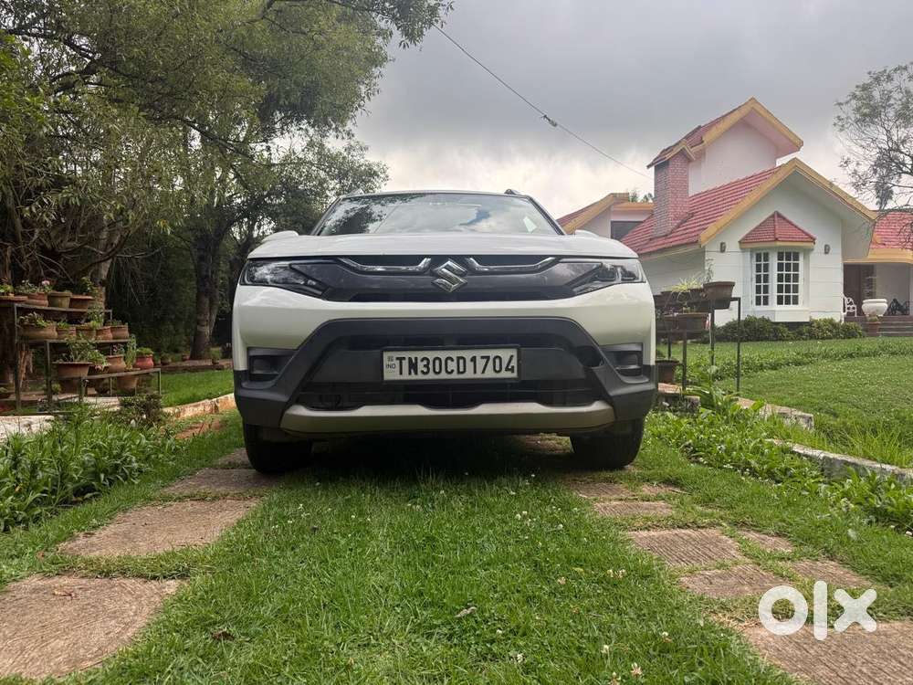 Maruti Suzuki Brezza 1.5 Zxi Smart Hybrid Dual Tone, 2023, Cng & Hyb..