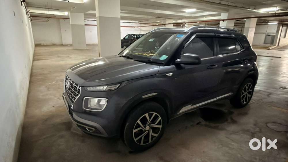 Hyundai Venue Mt Petrol 2021