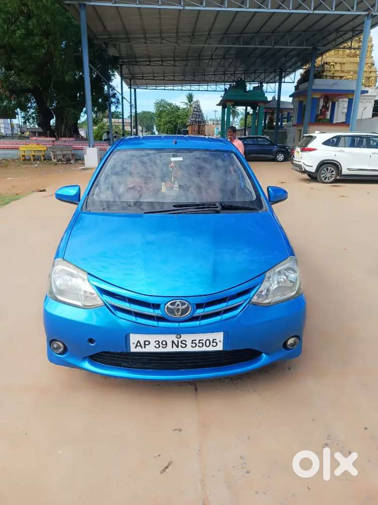 Toyota Etios Liva 2013