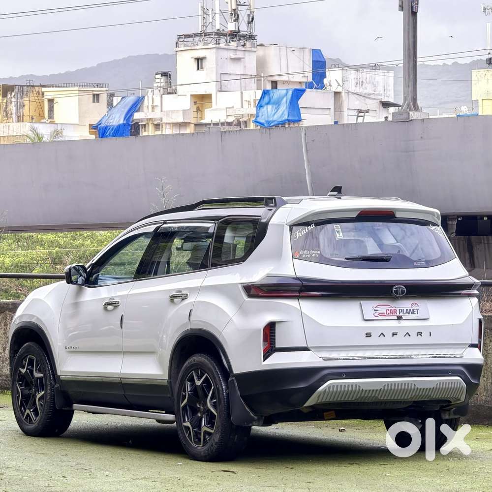 Tata Safari Accomplished Plus 6 Str Dual Tone, 2025