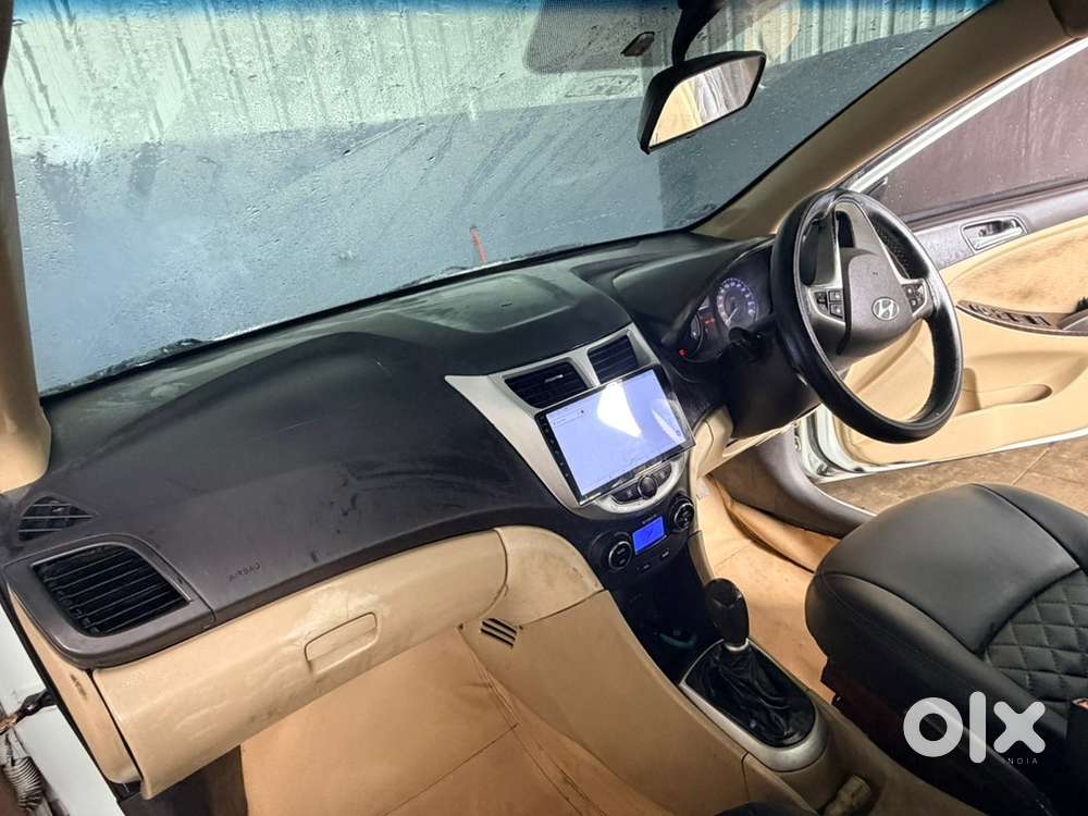 Hyundai Fluidic Verna 2012
