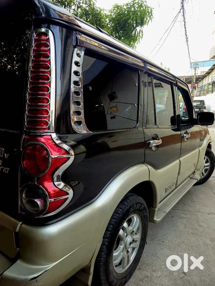 Mahindra Scorpio 2013