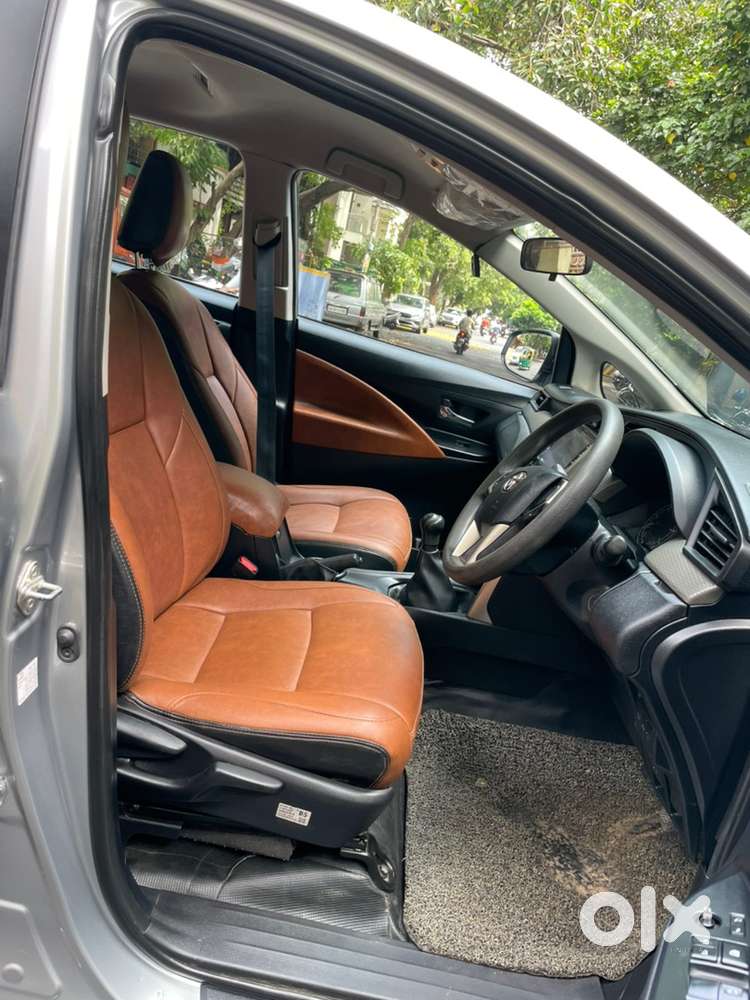 Toyota Innova Crysta 2024