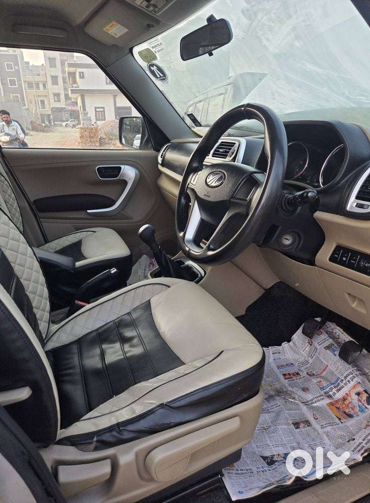 Mahindra Tuv 300 Mhawk100 T8, 2022, Diesel