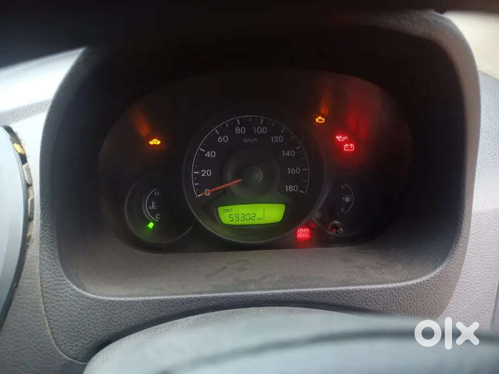 Hyundai Eon Magna 2012
