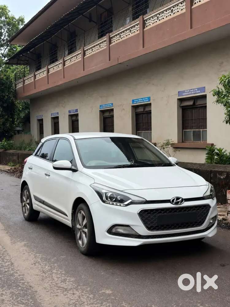 Hyundai I20 2017 Petrol 130000 Km Driven
