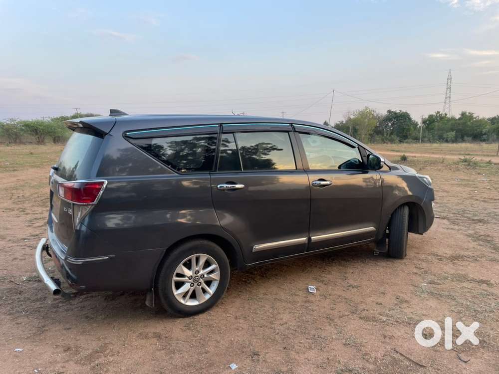 Toyota Innova Crysta 2018 Diesel Well Maintained