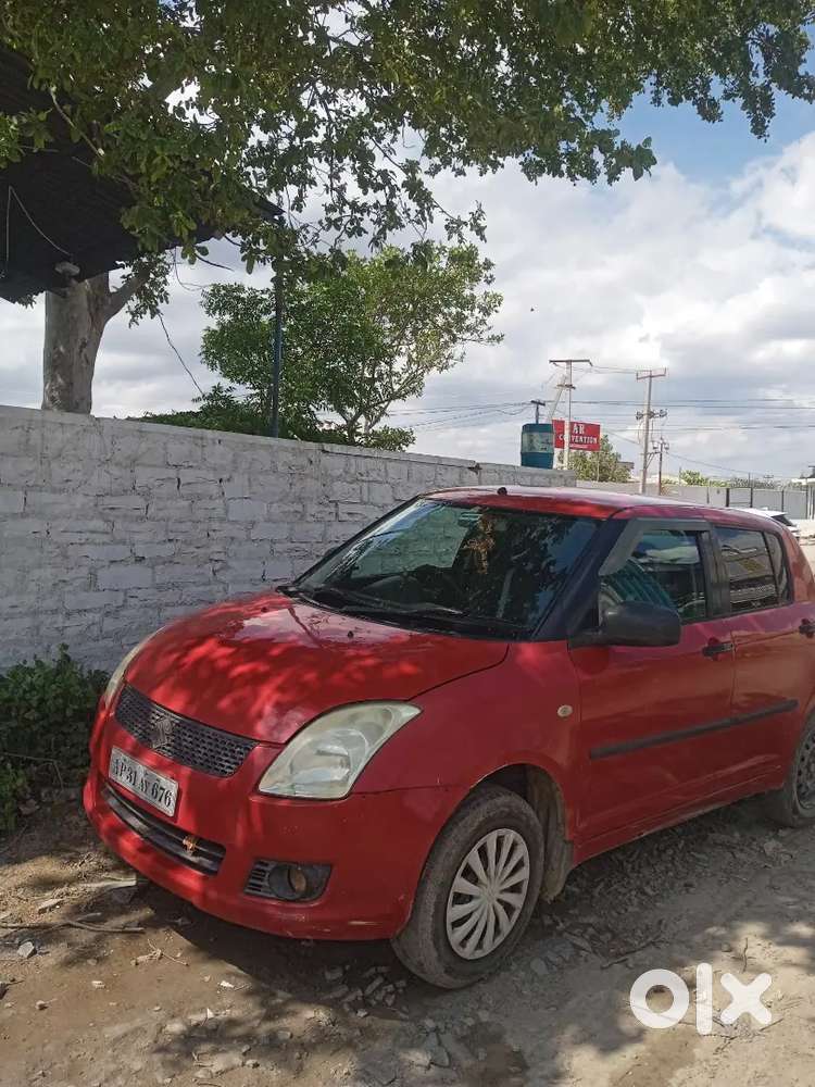 Maruti Suzuki Swift 2009 Petrol 120000 Km Driven