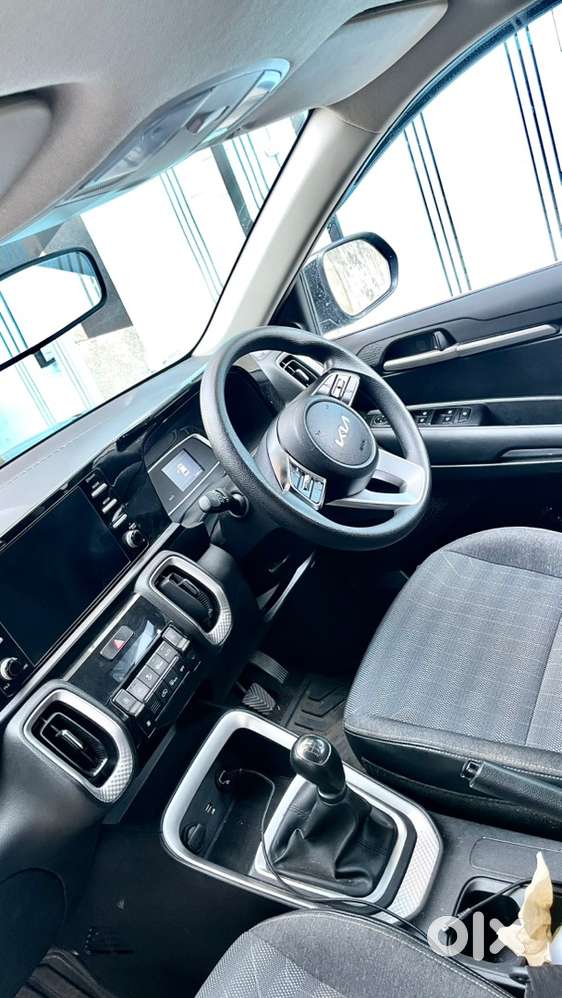Kia Sonet Petrol Manual Neet Condition 35000 Km 2023
