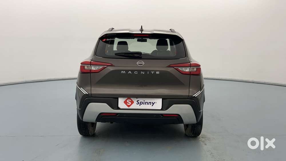 Nissan Magnite 1.0 Xv, 2023, Petrol