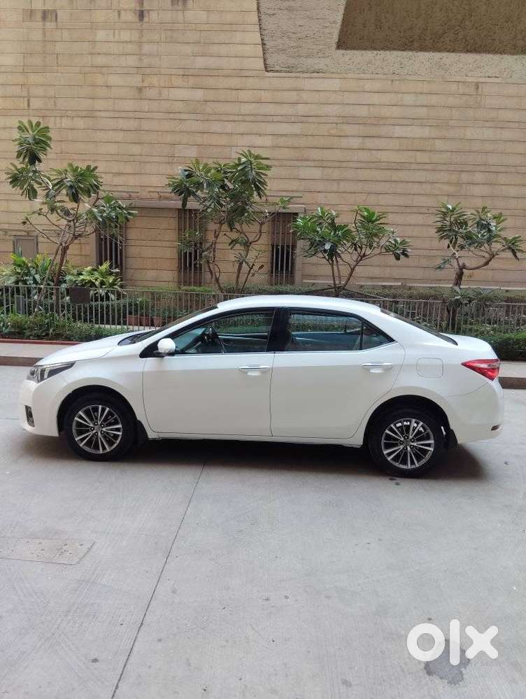 Toyota Corolla Altis Vl Mt, 2015, Cng & Hybrids