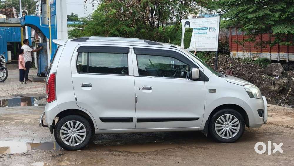 Maruti Suzuki Wagon R Vxi 1.0, 2018, Petrol