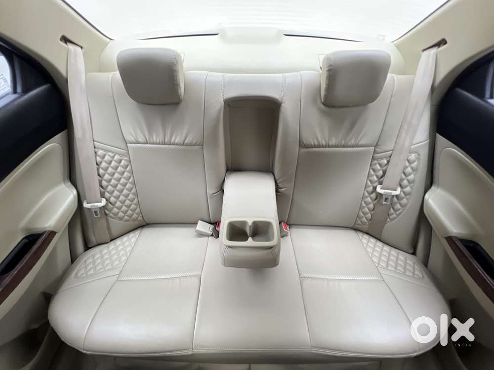 Maruti Suzuki Dzire 1.2 Zxi Plus Amt, 2018, Petrol