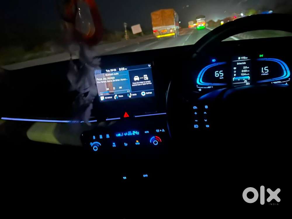 Hyundai Verna Sx 2025