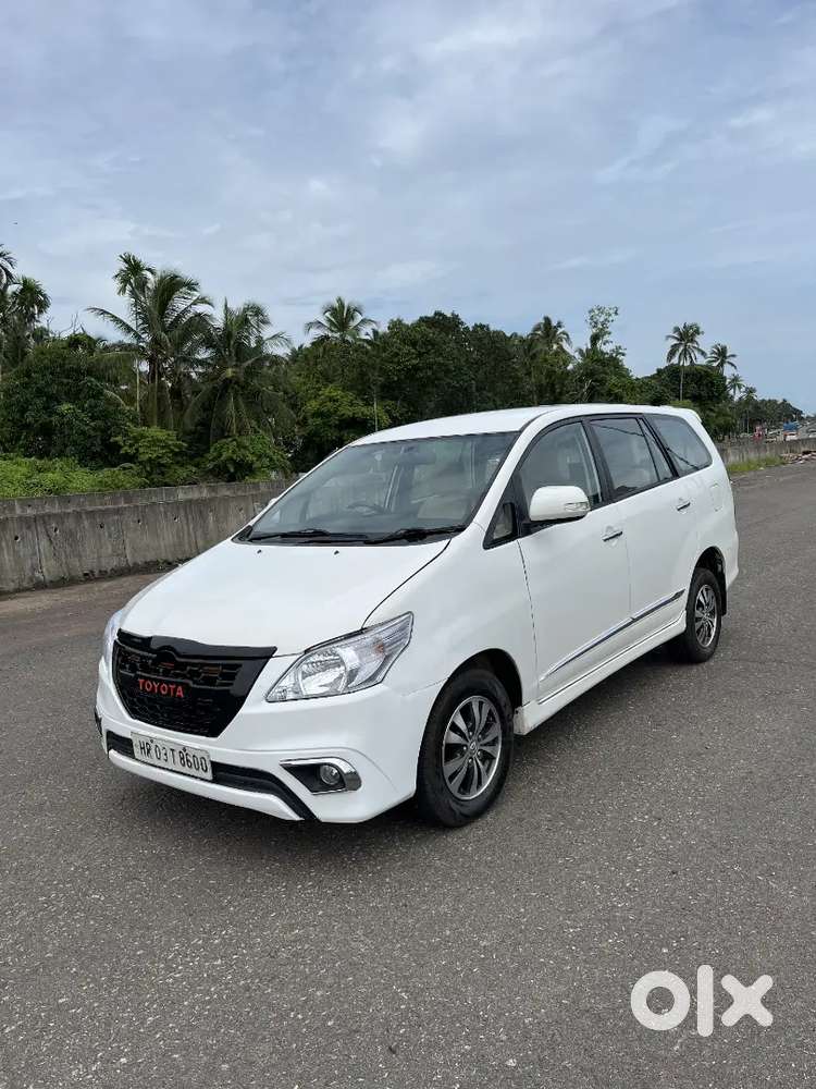 2015 Toyota Innova 2.5 V Intercooler ( Noc Rate)