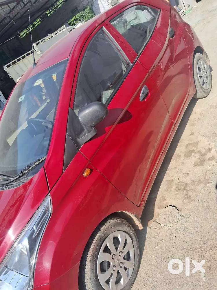 Hyundai Eon Magna 2016