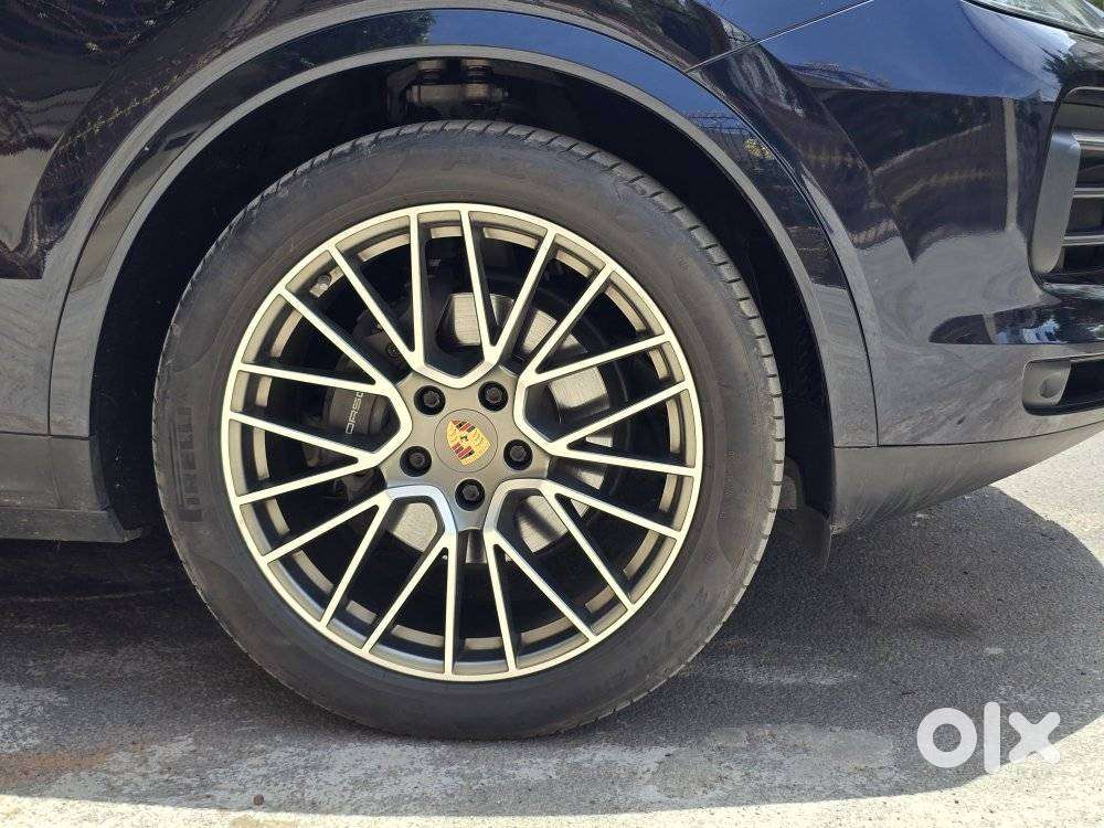 Porsche Cayenne Platinum Edition, 2022, Petrol