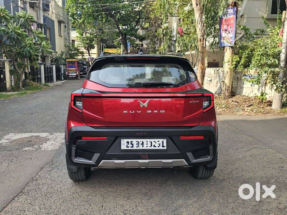 Mahindra Xuv 3xo Ax7l Petrol Mt, 2025, Petrol