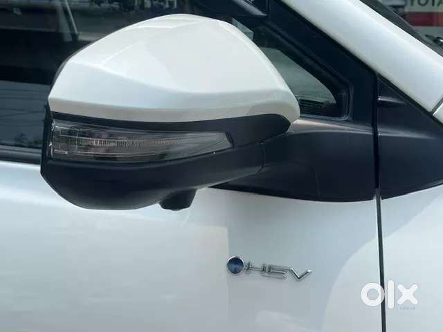 Toyota Innova Hycross 2.0 Vx Hybrid 7 Str, 2026, Petrol
