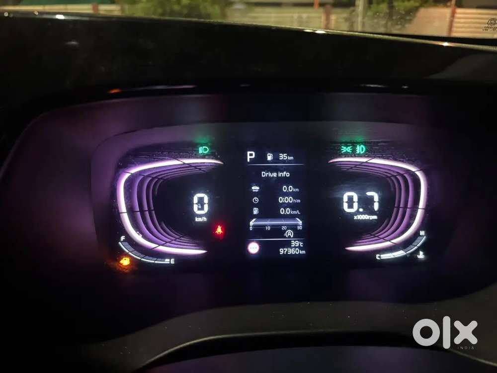 Kia Carens 2023 Diesel Well Maintained