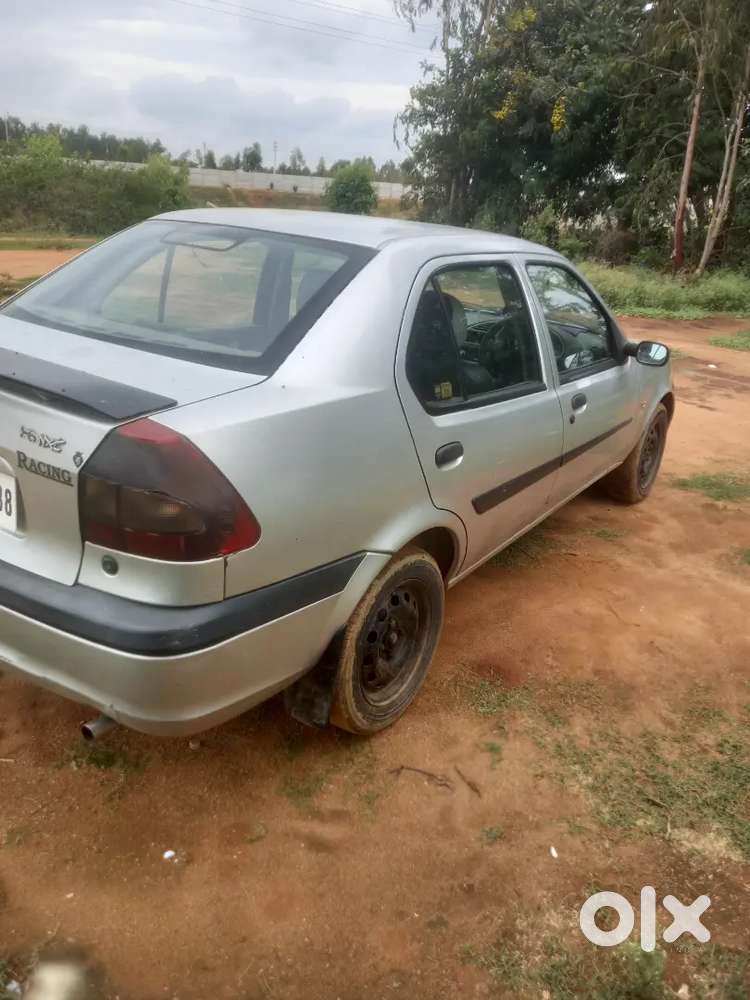 Ford Ikon 1.6 Exi 2004
