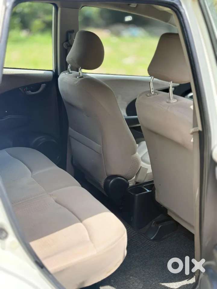 Honda Jazz Base Old, 2010, Petrol