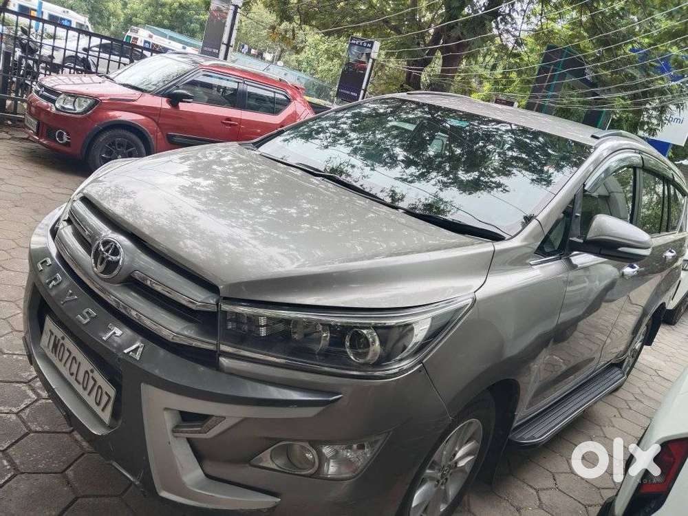 Toyota Innova Crysta 2.4 V, 2016, Diesel