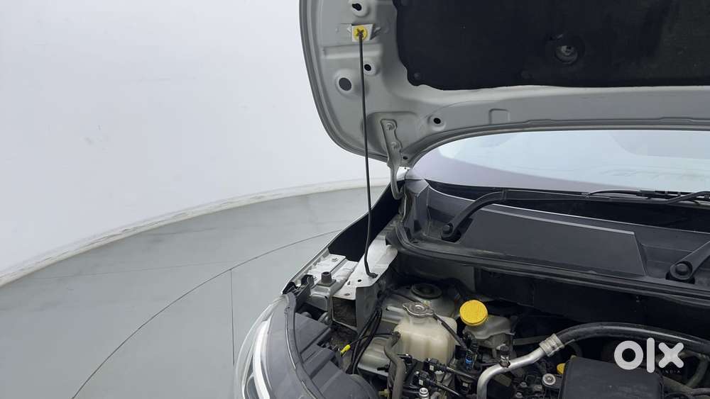 Renault Triber Rxl, 2021, Petrol