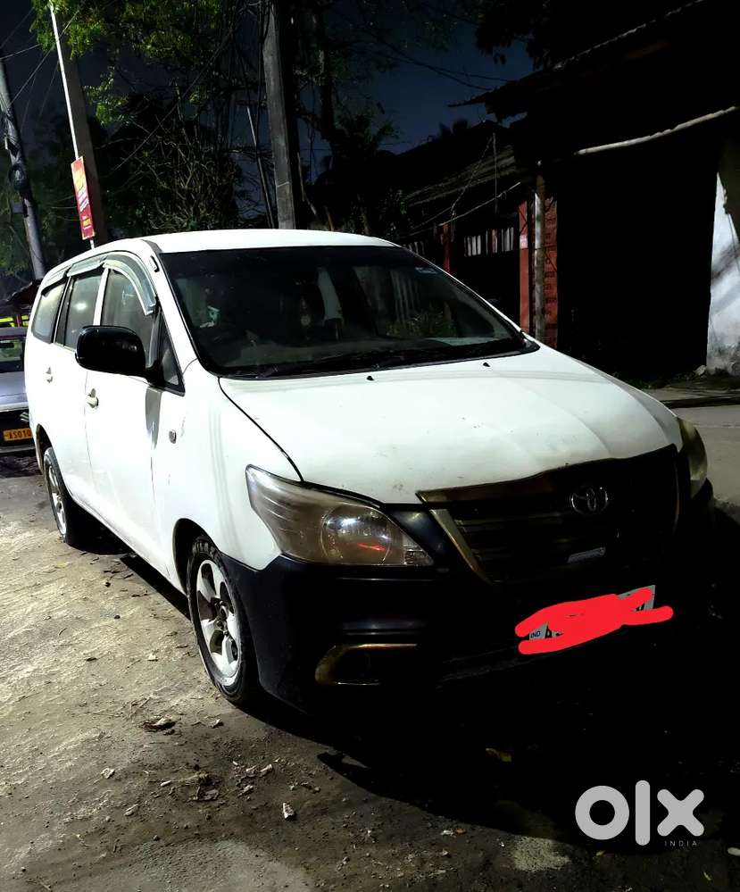 Toyota Innova 2012 Diesel 150000 Km Driven