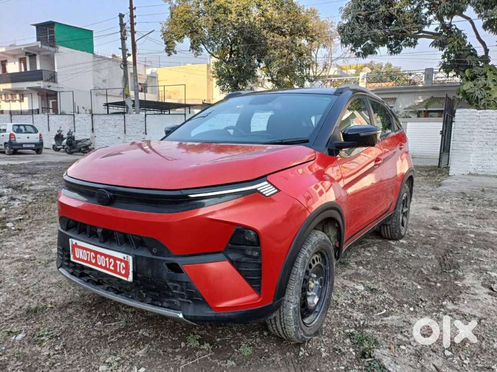 Tata Nexon, 2023, Petrol
