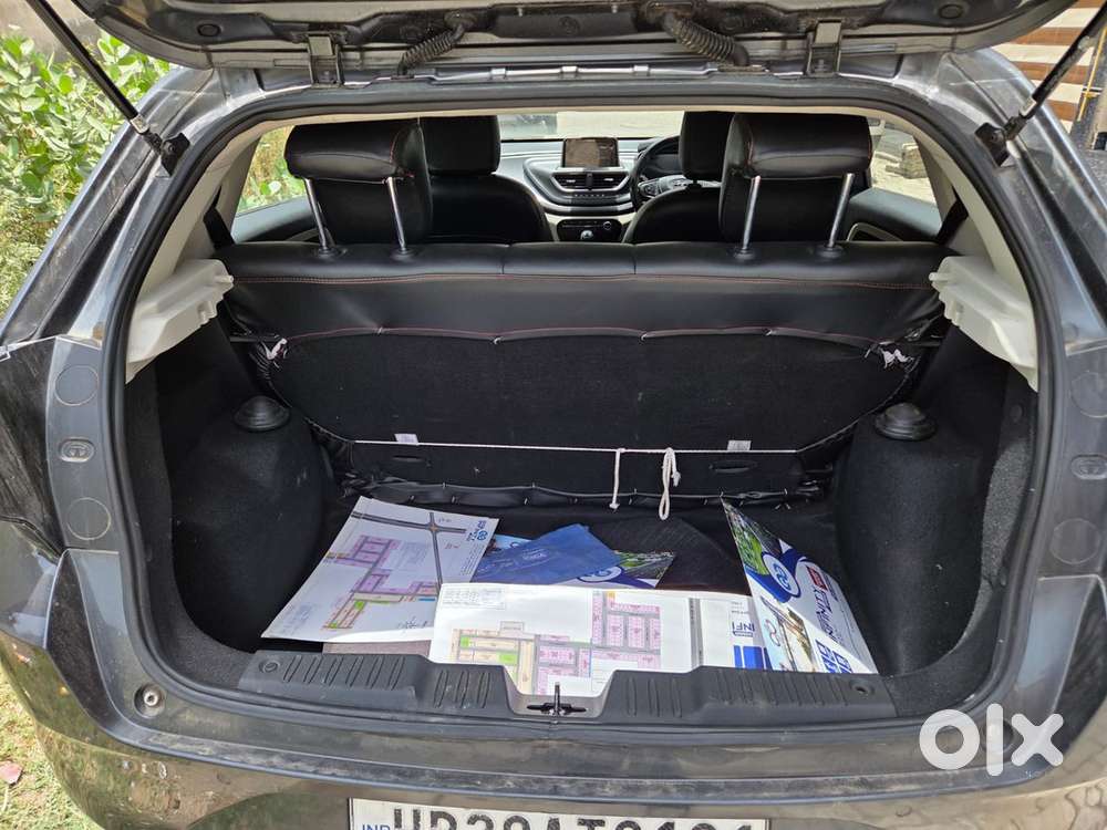 Tata Altroz Petrol 2021 Yearly Vehicle