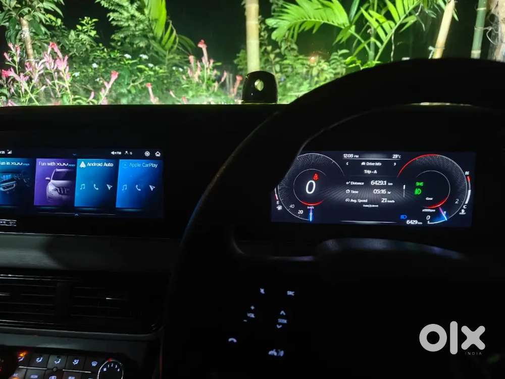 Mahindra Xuv700 2024 Year Car