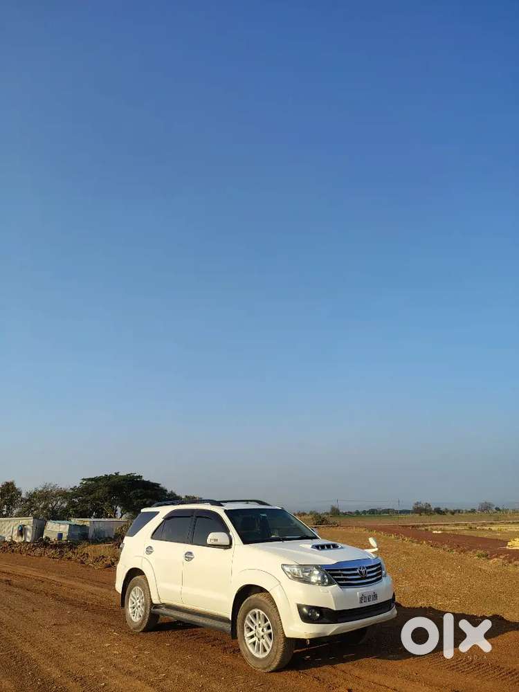 Toyota Fortuner 2012