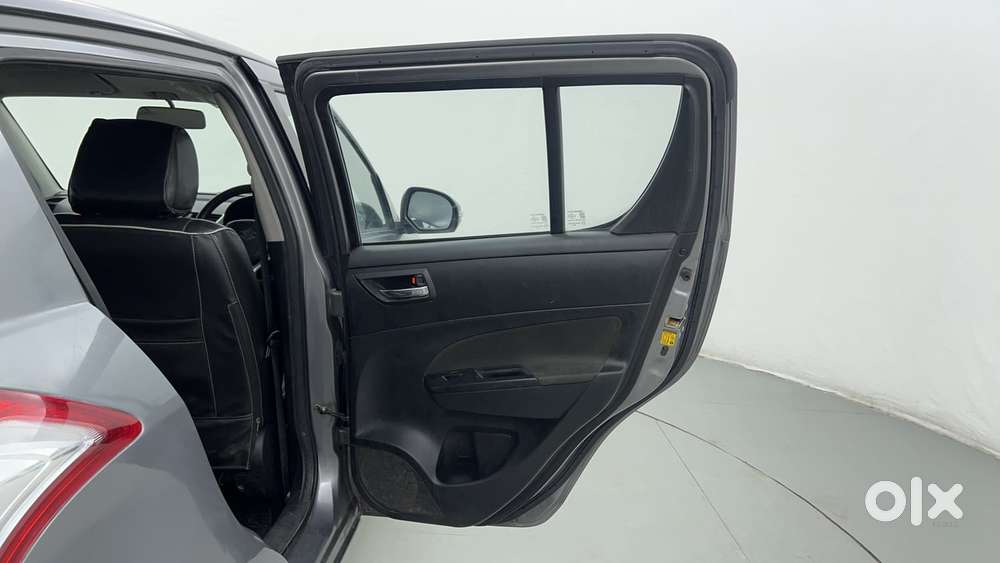 Maruti Suzuki Swift Vvt Vxi, 2016, Petrol