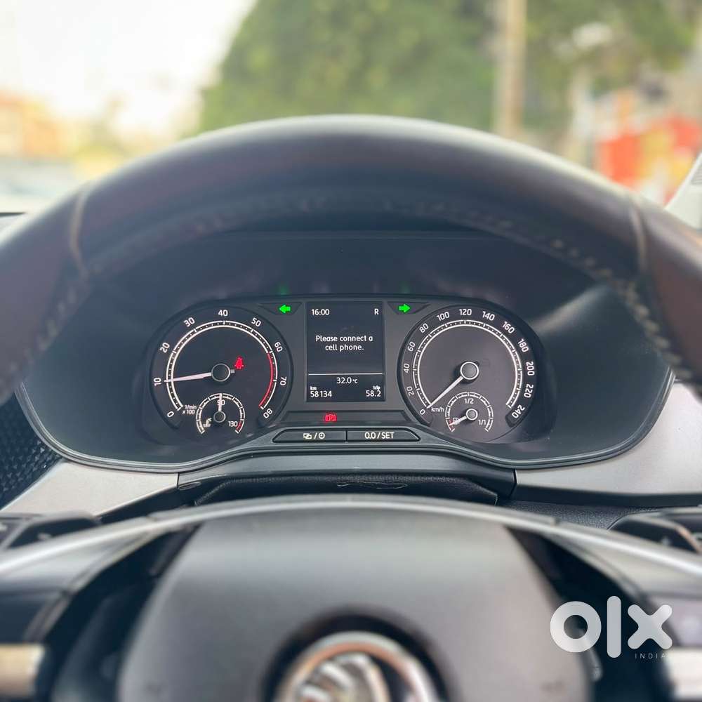 Skoda Kushaq 1.0 Tsi Ambition At, 2022, Petrol