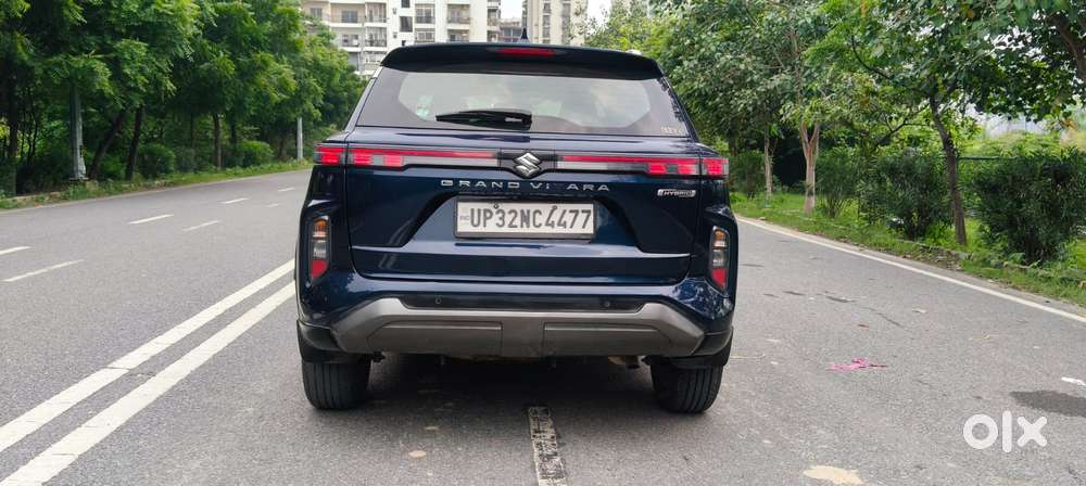 Maruti Suzuki Grand Vitara 1.5 Alpha Plus Intelligent Hybrid Ecvt, 2..