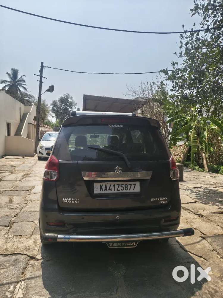Maruti Suzuki Ertiga 2014 Diesel Good Condition Showroom Mantience