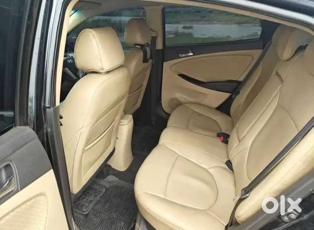 Hyundai Verna Crdi 2012