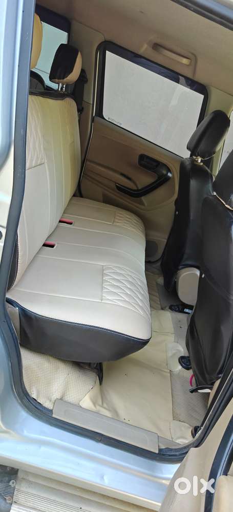 Mahindra Tuv 300 T4 Plus, 2017, Diesel