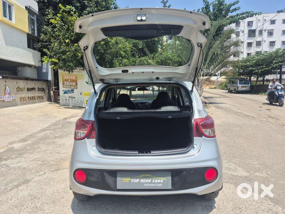 Hyundai Grand I10 At Sportz, 2017, Petrol