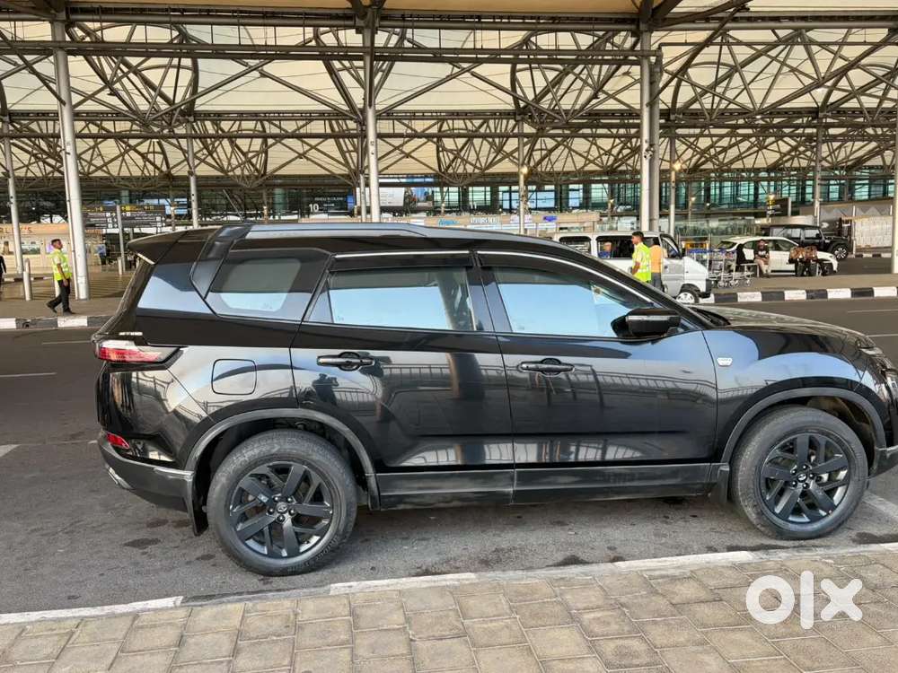 Tata Safari 2.0 2022 Dark Edition
