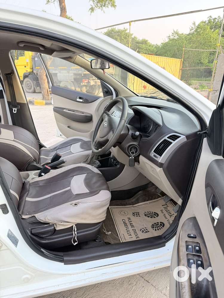 Hyundai I20 Magna, 2011, Petrol