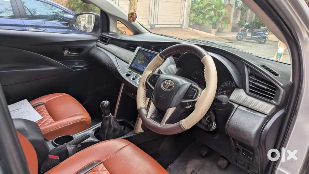 Toyota Innova Crysta [2020-ongoing] 2.4 Gx 7 Str, 2017, Diesel