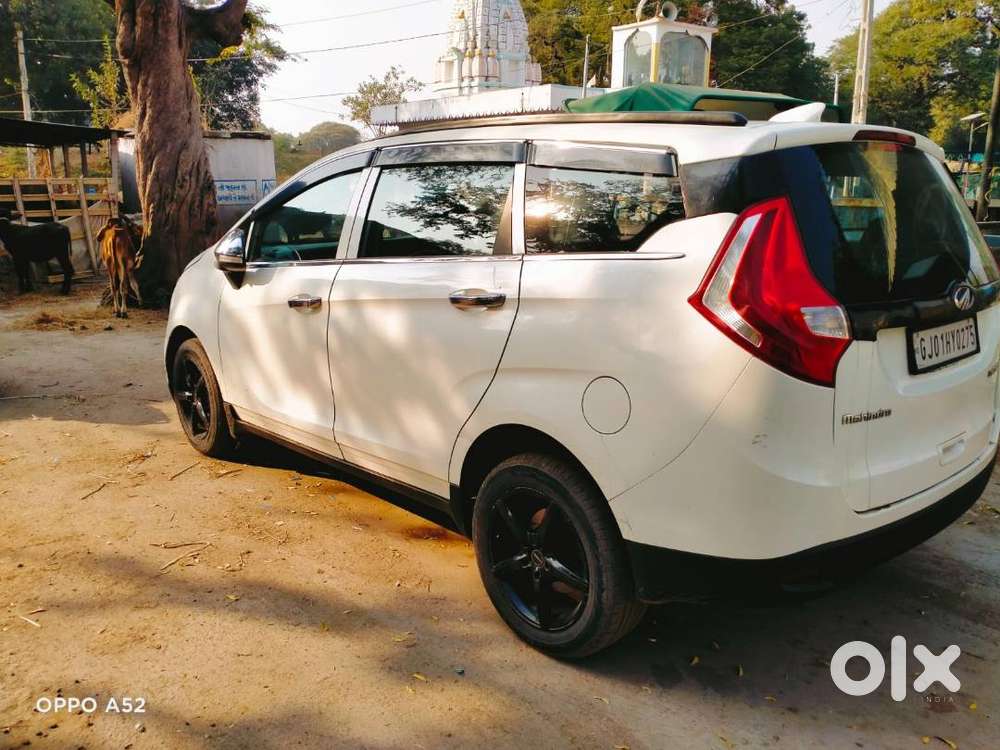 Mahindra Marazzo 2018 M2 8 Seater