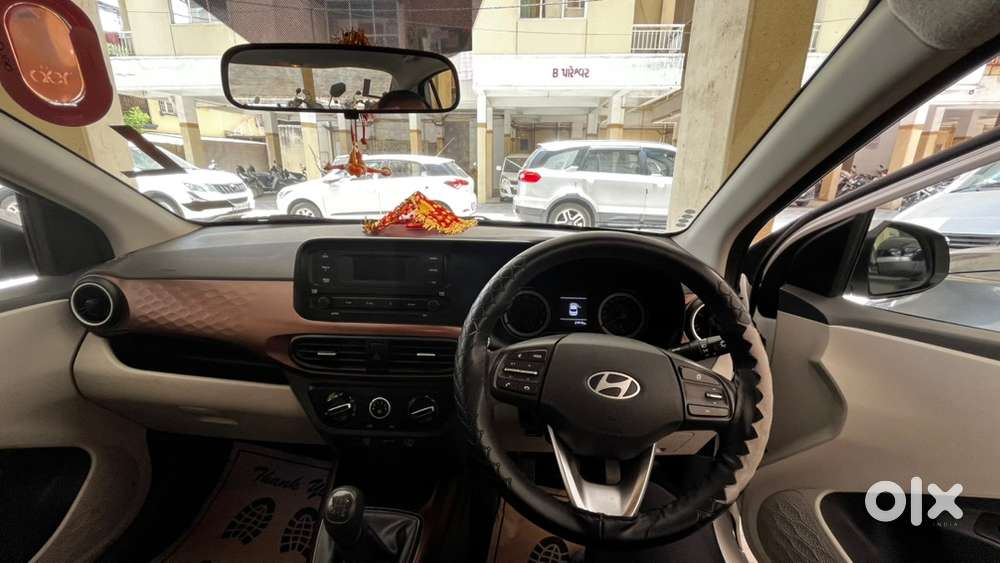 Hyundai Aura Petrol Manual 2023